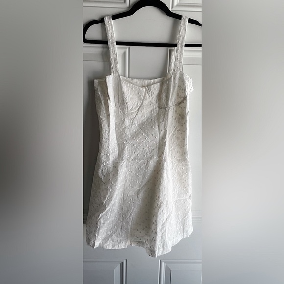 🚫SOLD ON CROSS POST🚫NWOT RARE CAPULET X REVOLVE Eyelet Rio Dress- $178 MSRP - Picture 5 of 17